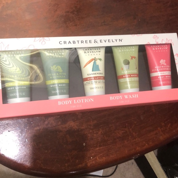 Crabtree and Evelyn body lotion and wash set - Picture 2 of 2